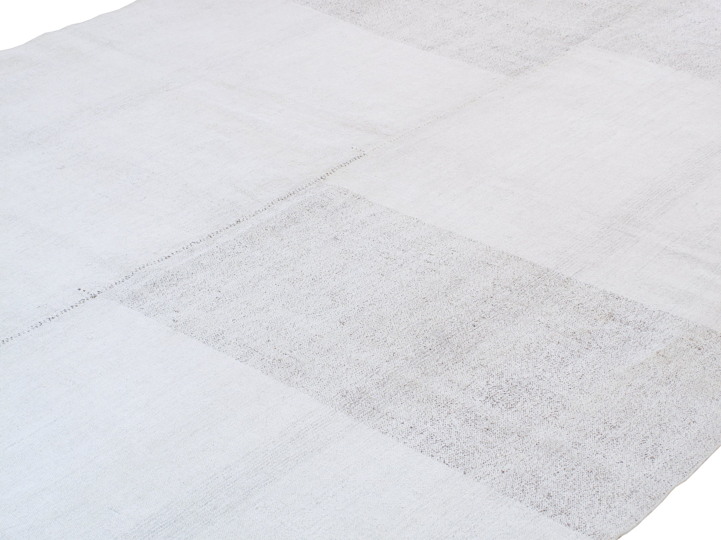 Contemporary Ivory Flatweave Rug with Subtle Geometric Blocks