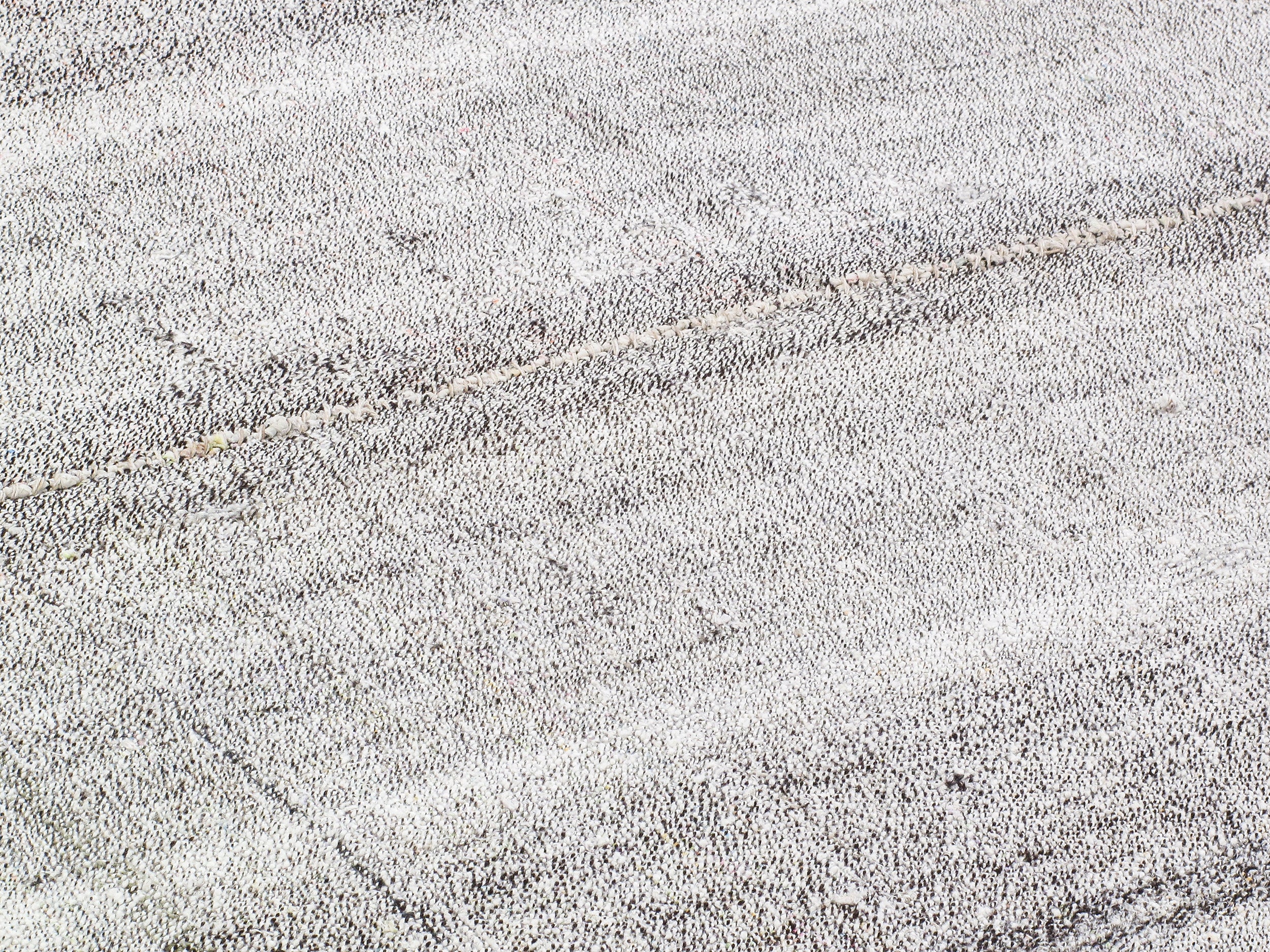 Gray Flatweave Rug with Faded Checkered Grid Pattern