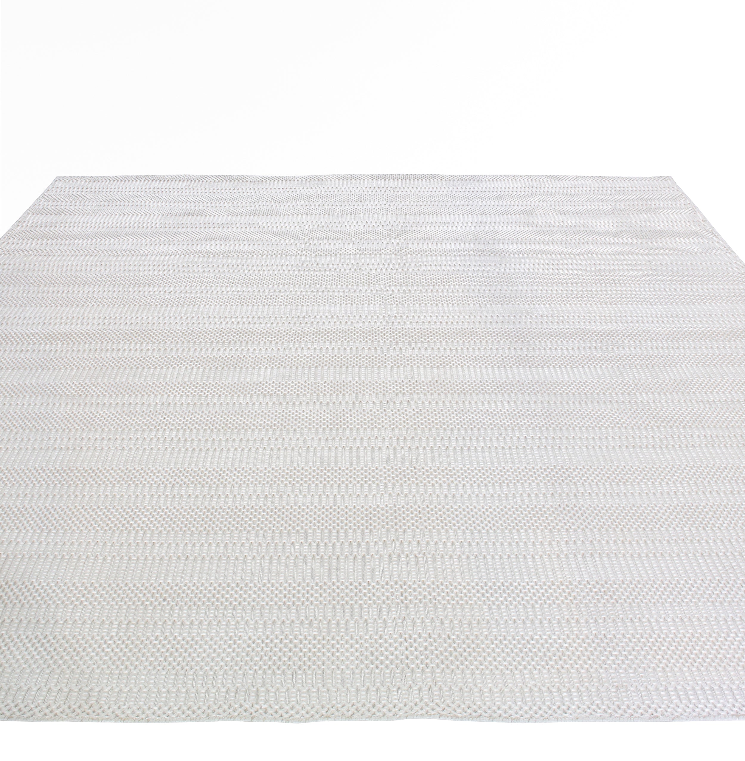 Minimalist Ivory Flatweave with Subtle Horizontal Texture