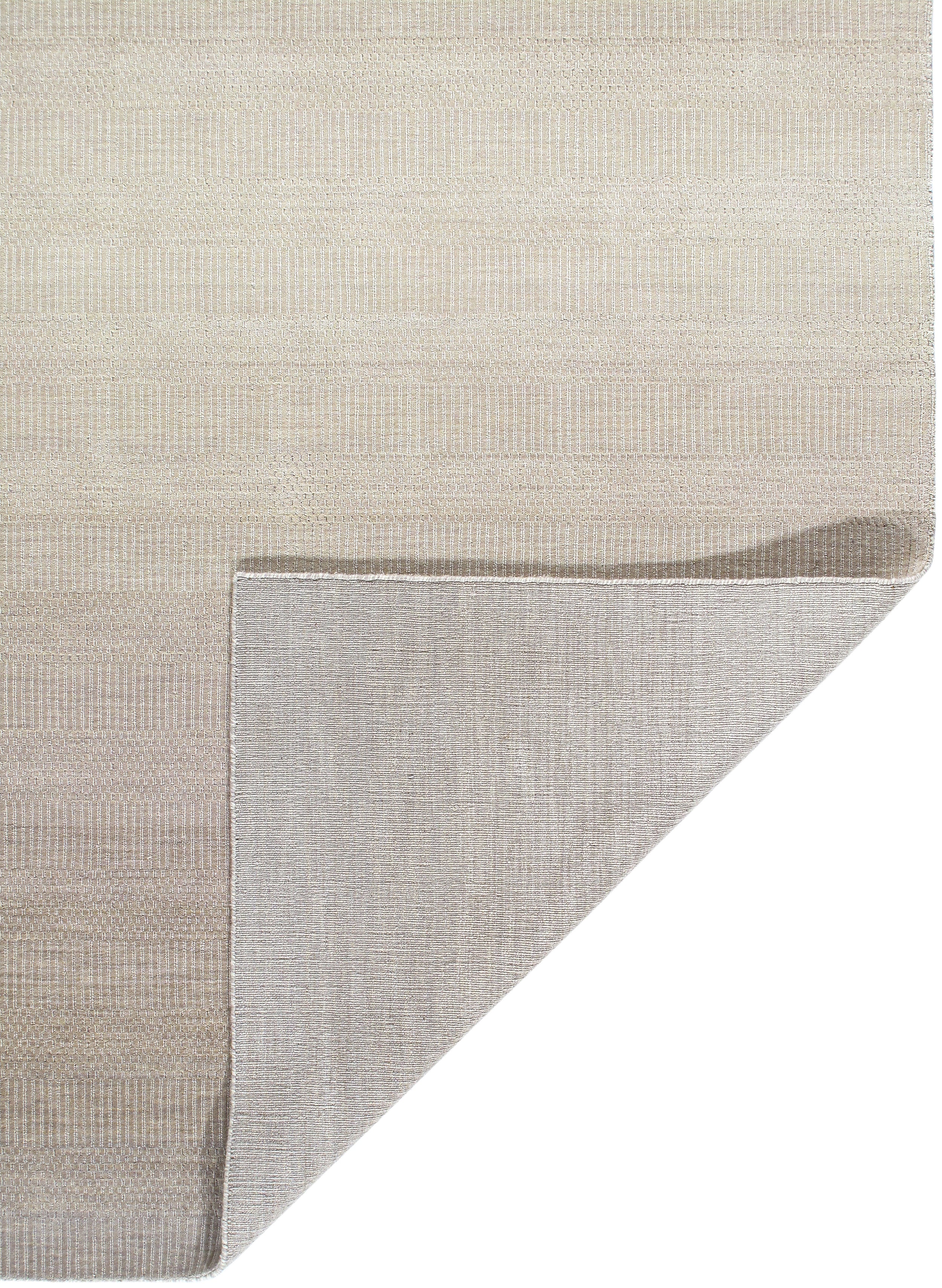 Ombre Ivory Flatweave with Subtle Gradient Striping