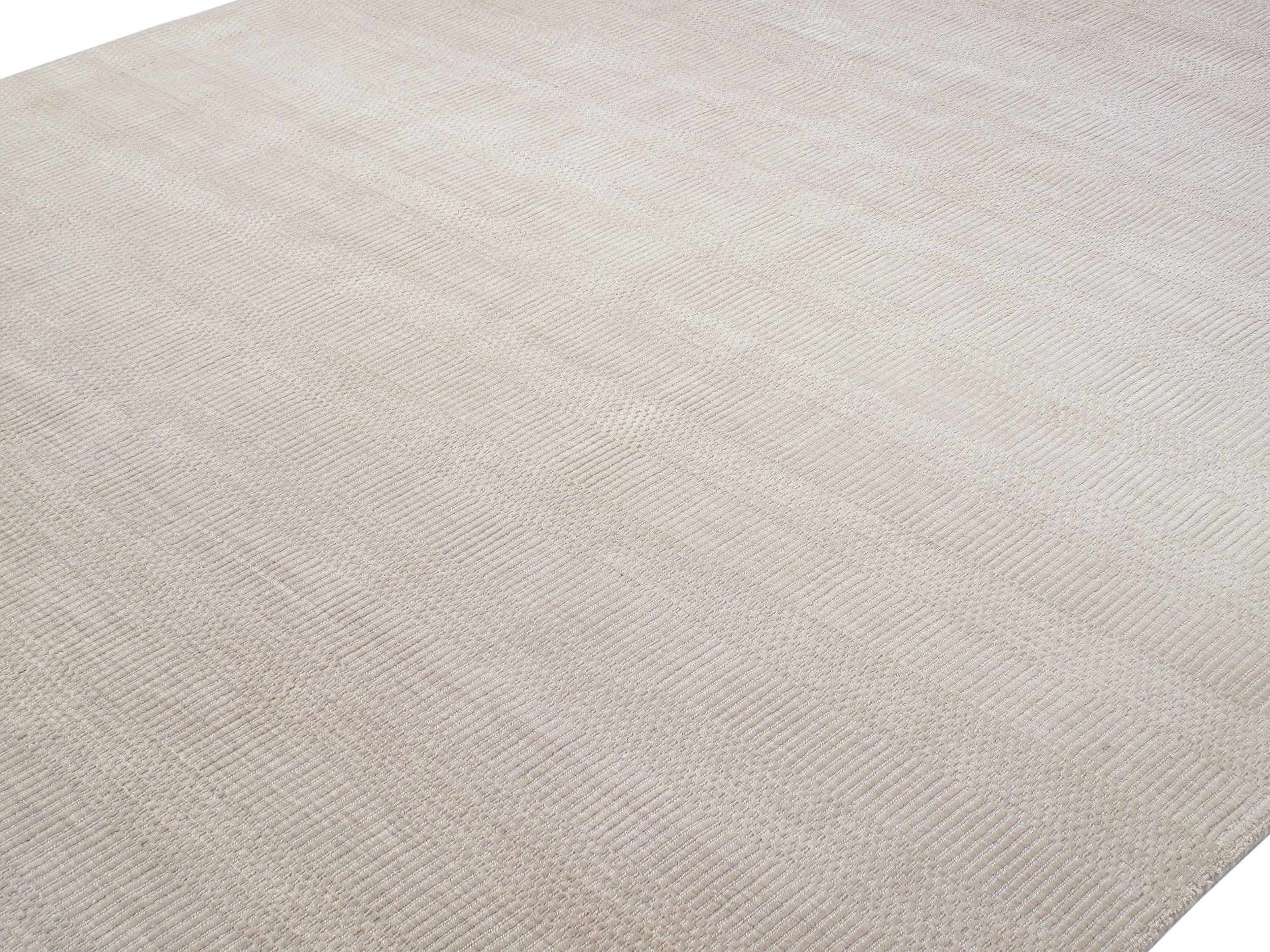 Ombre Ivory Flatweave with Subtle Gradient Striping
