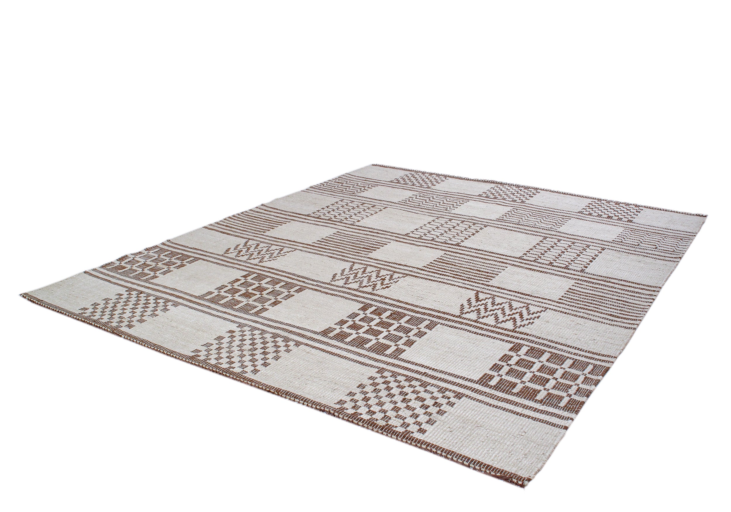 Vintage-Inspired Geometric Flatweave Rug in Ivory and Mocha Brown
