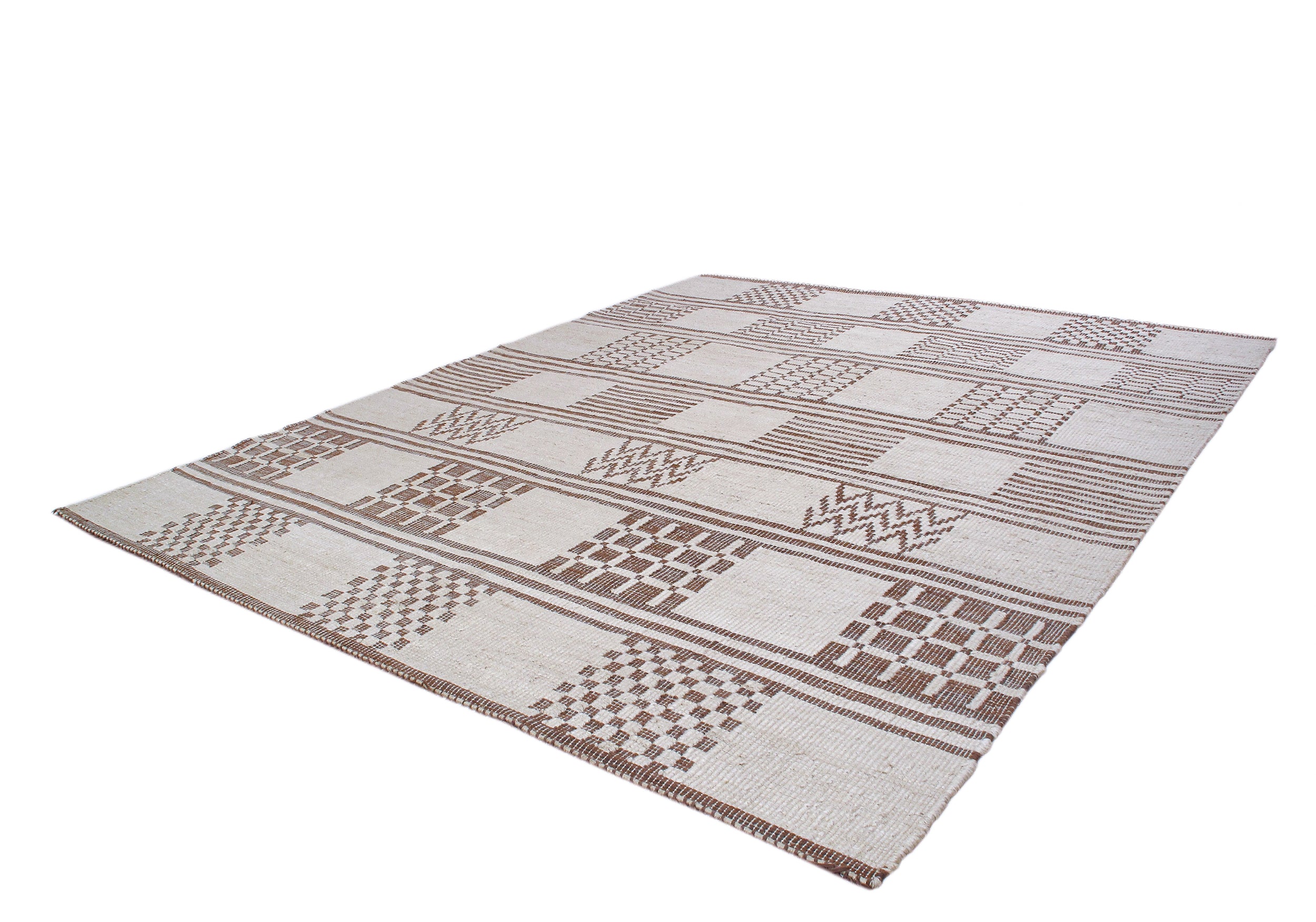 Vintage-Inspired Geometric Flatweave Rug in Ivory and Mocha Brown