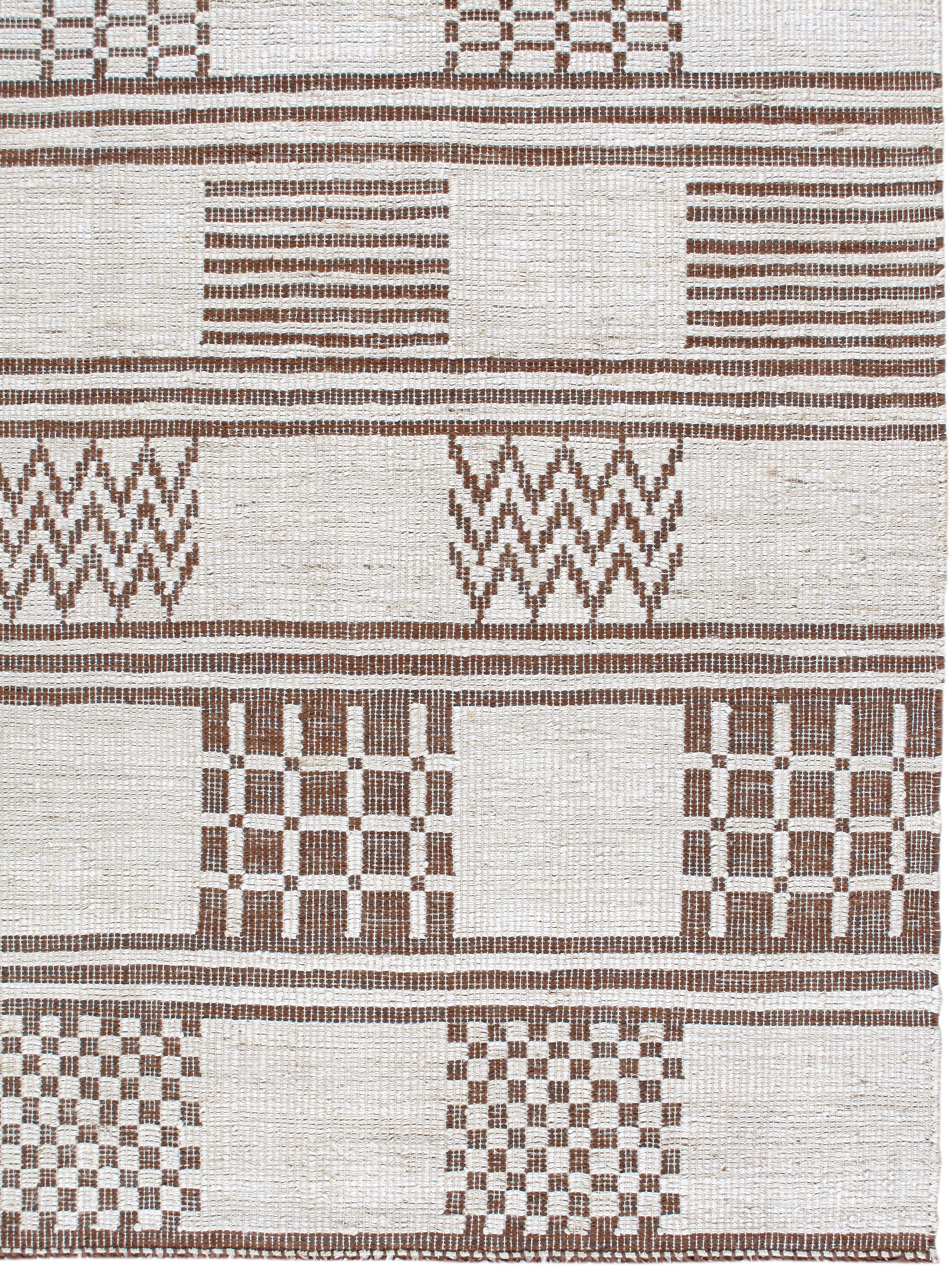 Vintage-Inspired Geometric Flatweave Rug in Ivory and Mocha Brown