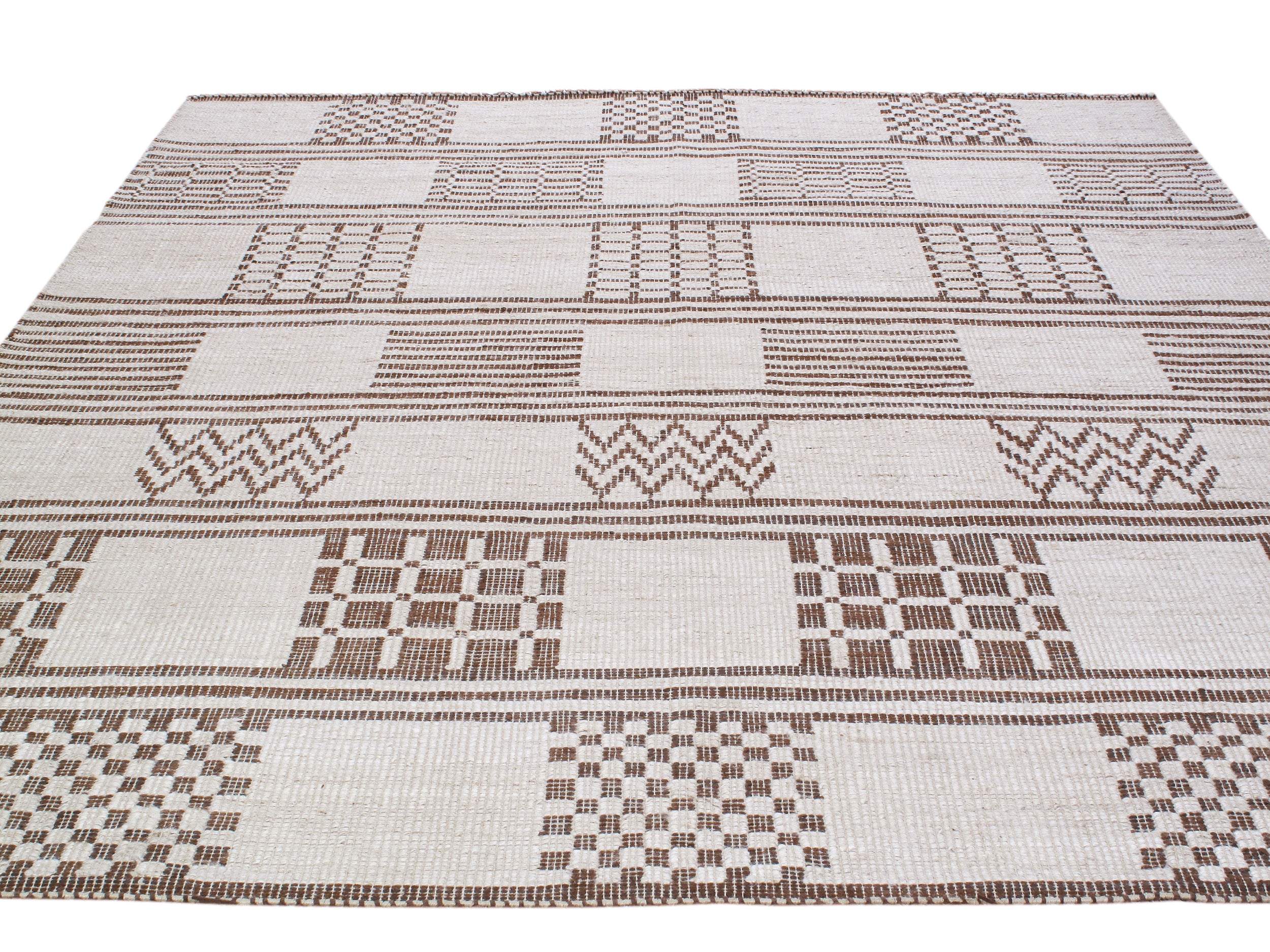 Vintage-Inspired Geometric Flatweave Rug in Ivory and Mocha Brown