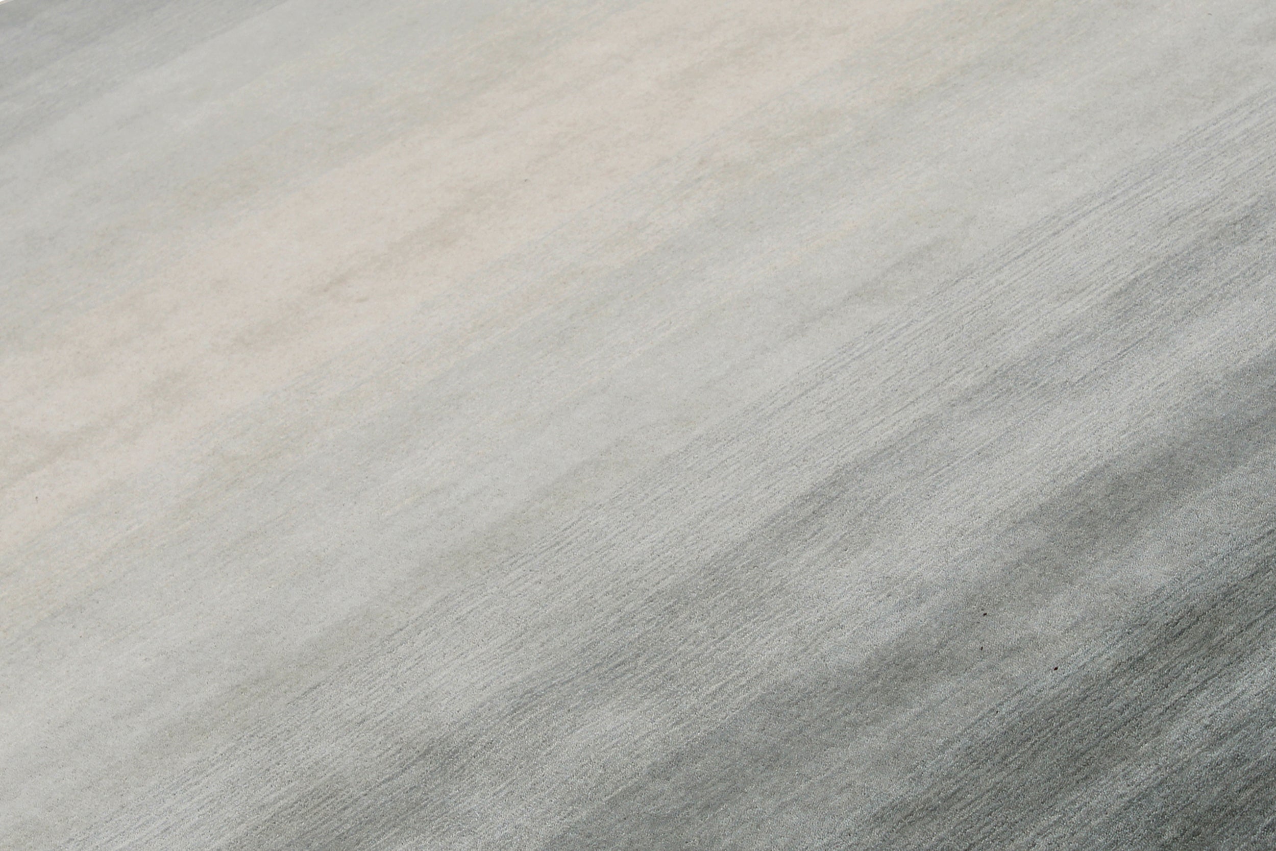 Modern Ombre Rug in Cool Grey and Soft Ivory Gradient