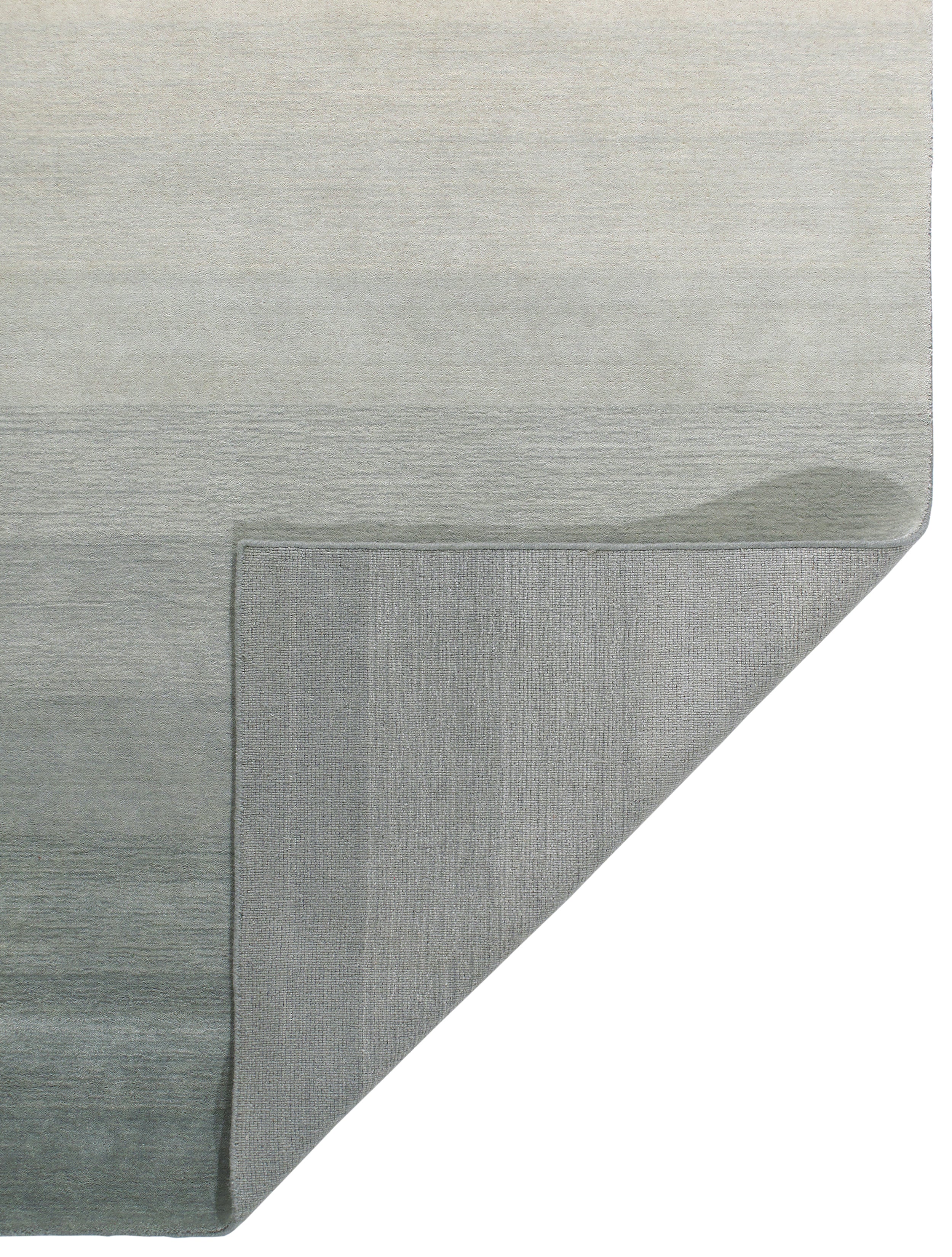Modern Ombre Rug in Cool Grey and Soft Ivory Gradient