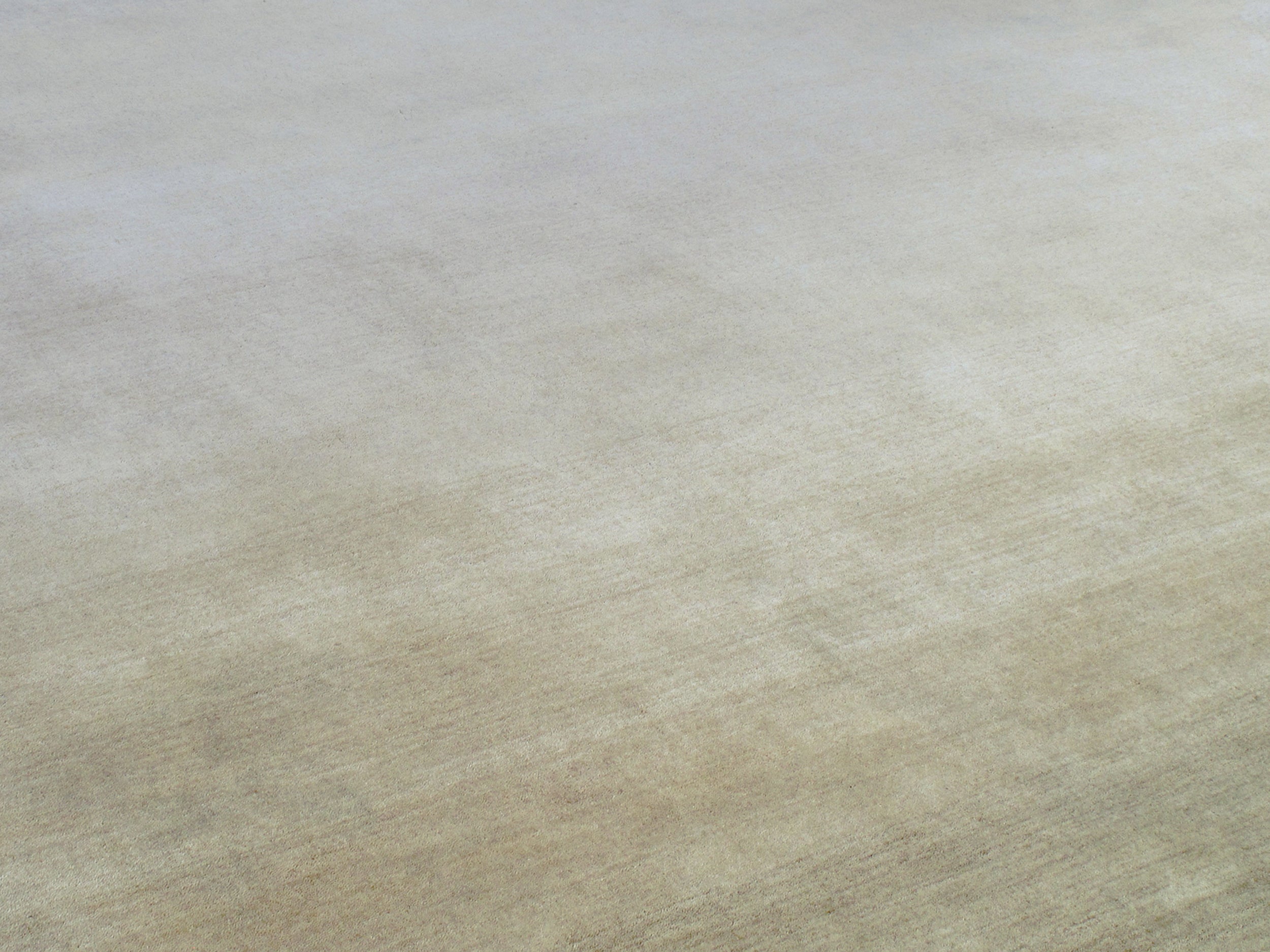 Subtle Gradient Wool Rug in Sandstone and Warm Ivory
