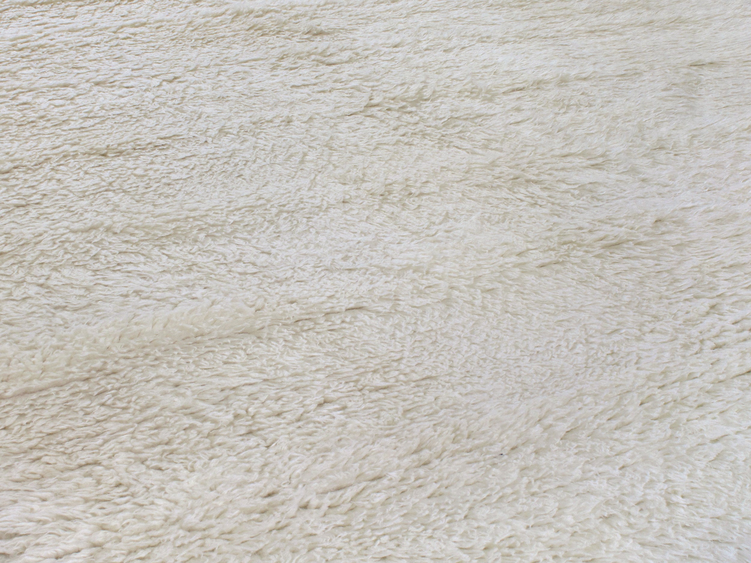 Ivory Shag Wool Rug – Luxe Handwoven High-Pile Carpet