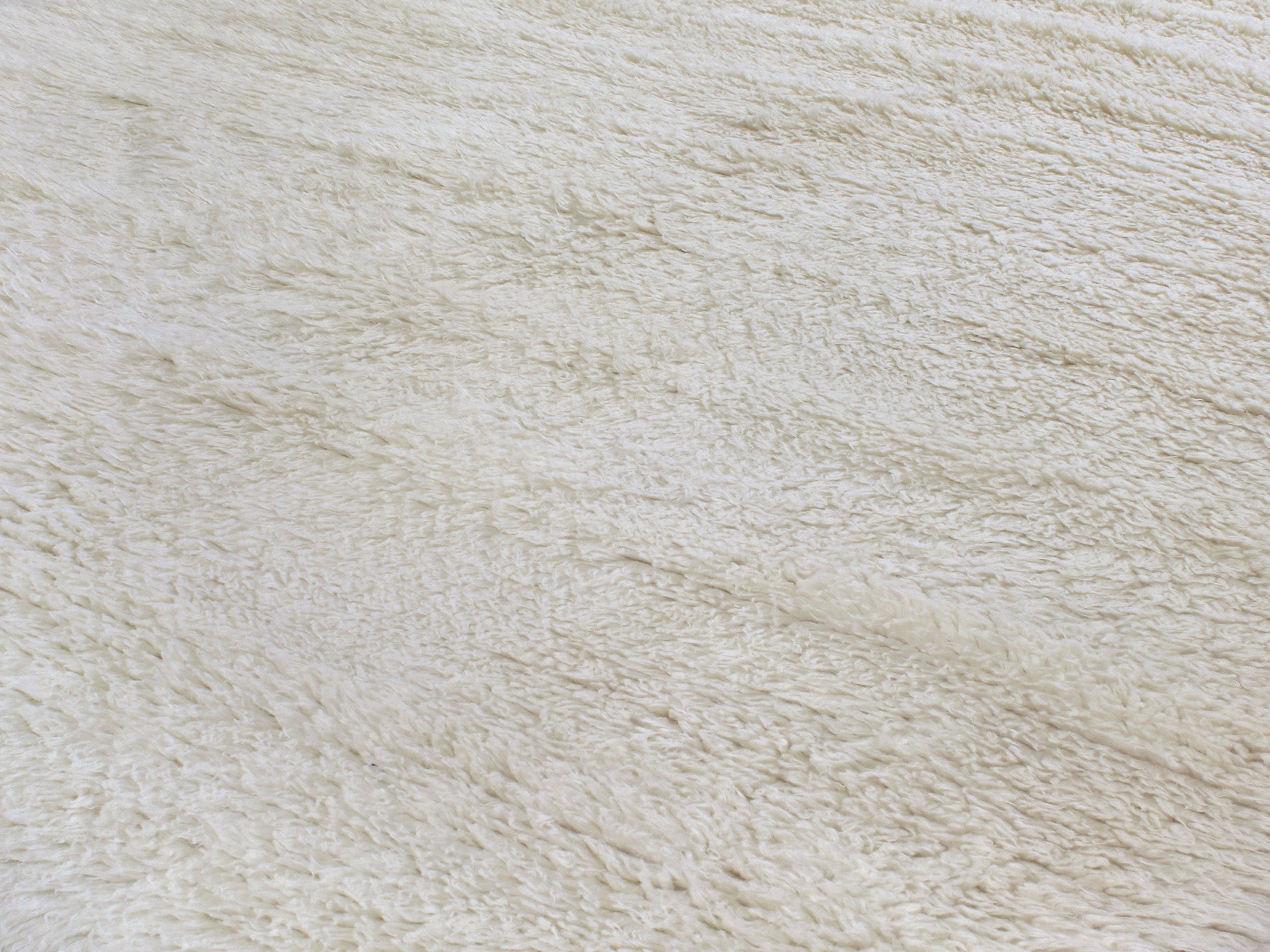 Ivory Shag Wool Rug – Luxe Handwoven High-Pile Carpet