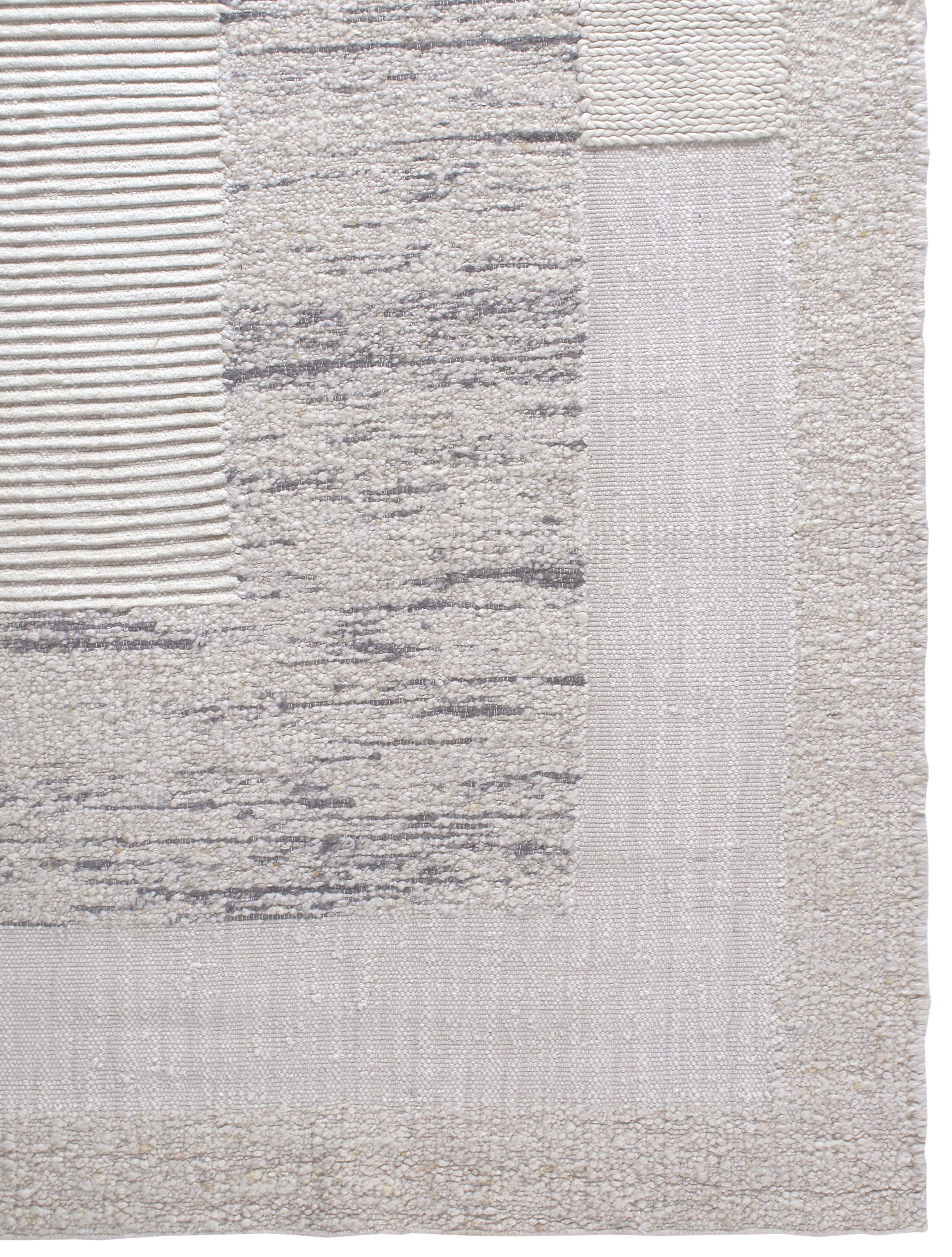 Contemporary Framed Wool Rug in Frosted Grey and Cloud White