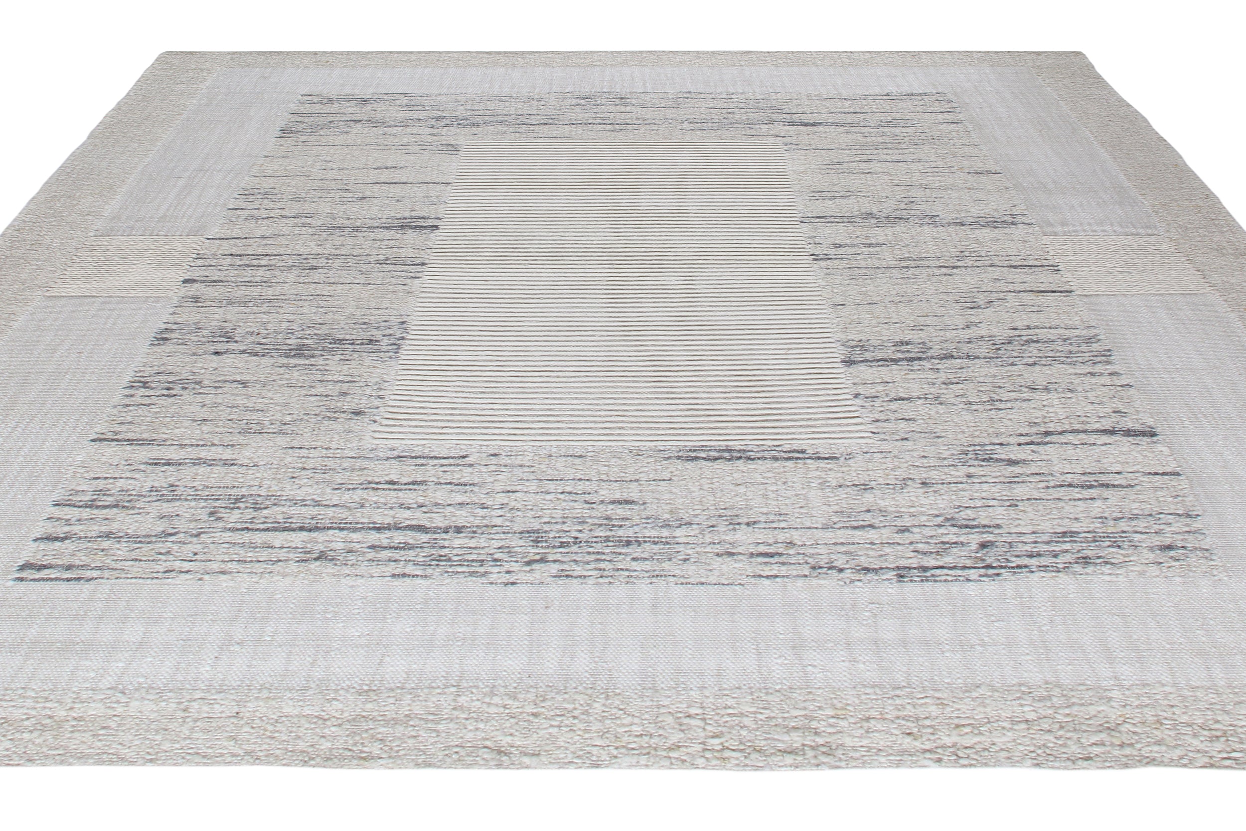 Contemporary Framed Wool Rug in Frosted Grey and Cloud White