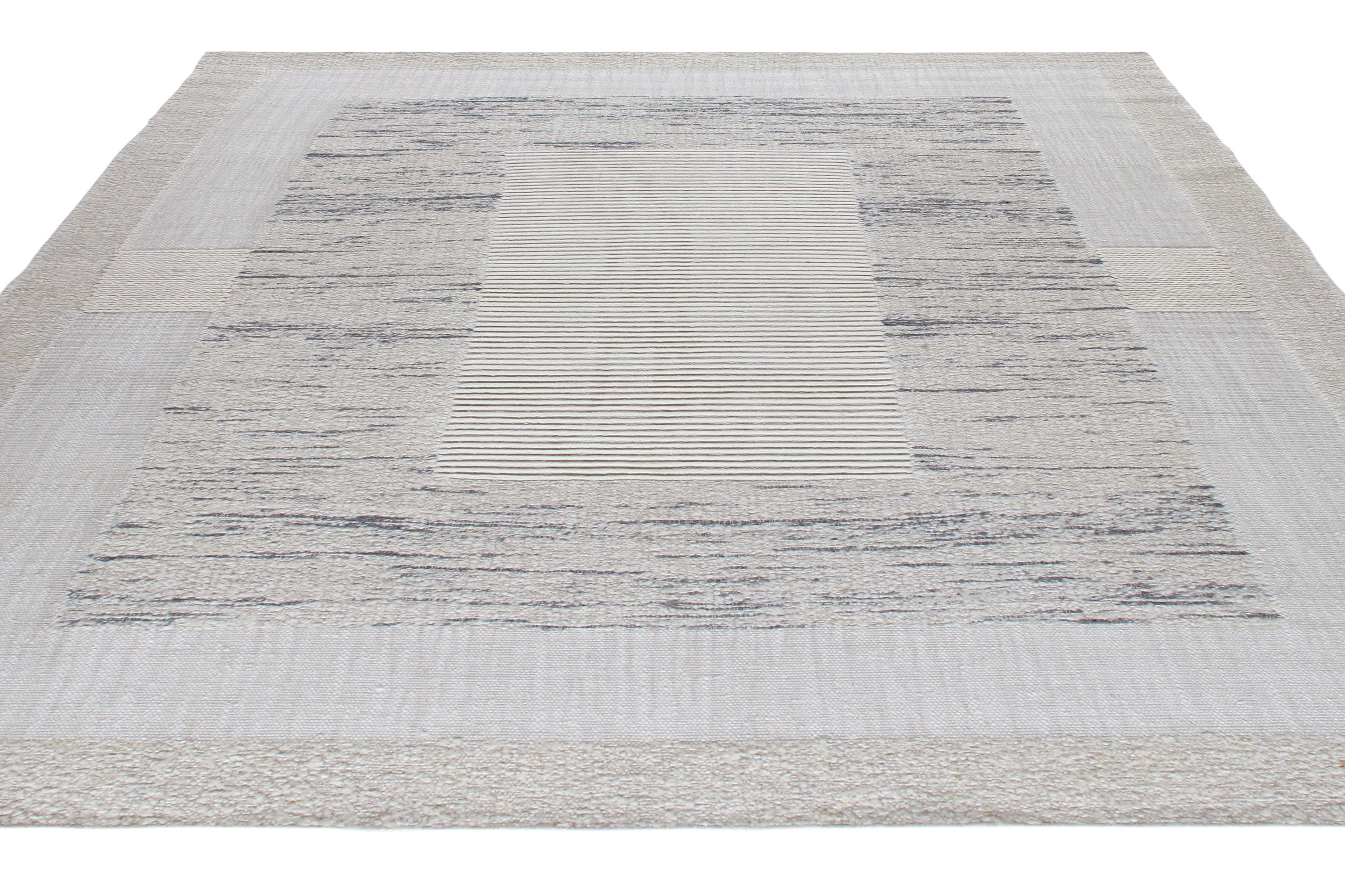 Contemporary Framed Wool Rug in Frosted Grey and Cloud White