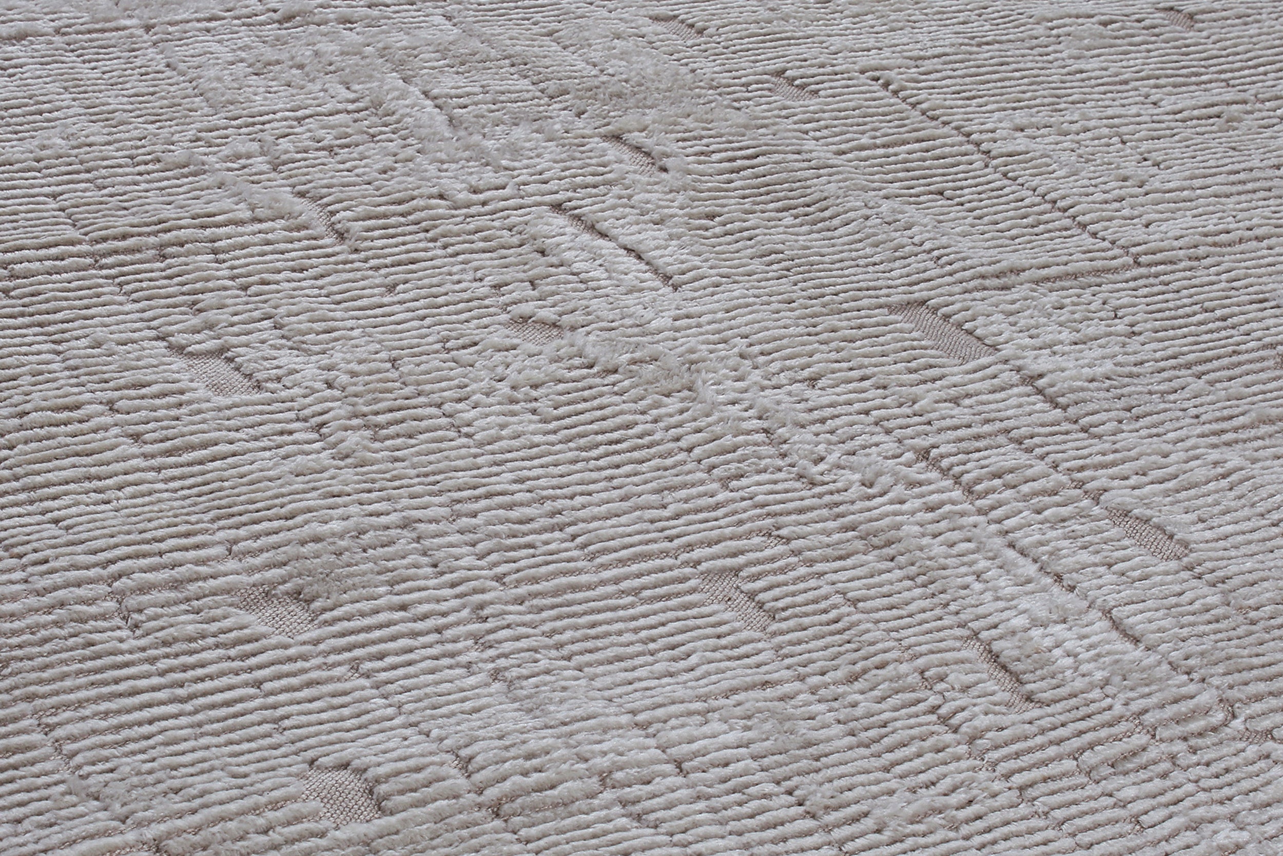 Modern Carved Wool Rug in Warm Greige with Linear Texture and Cut Accents