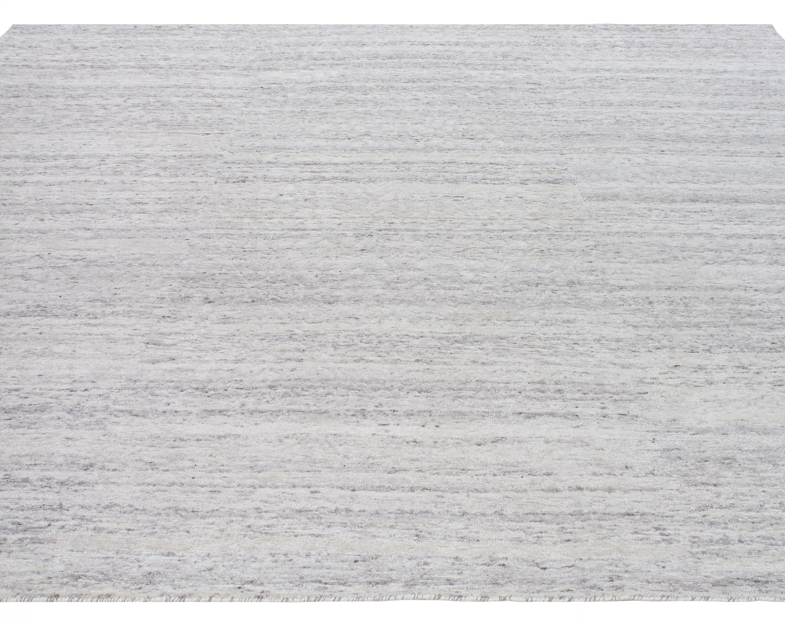 Minimalist Modern Rug in Heathered Silver-Grey