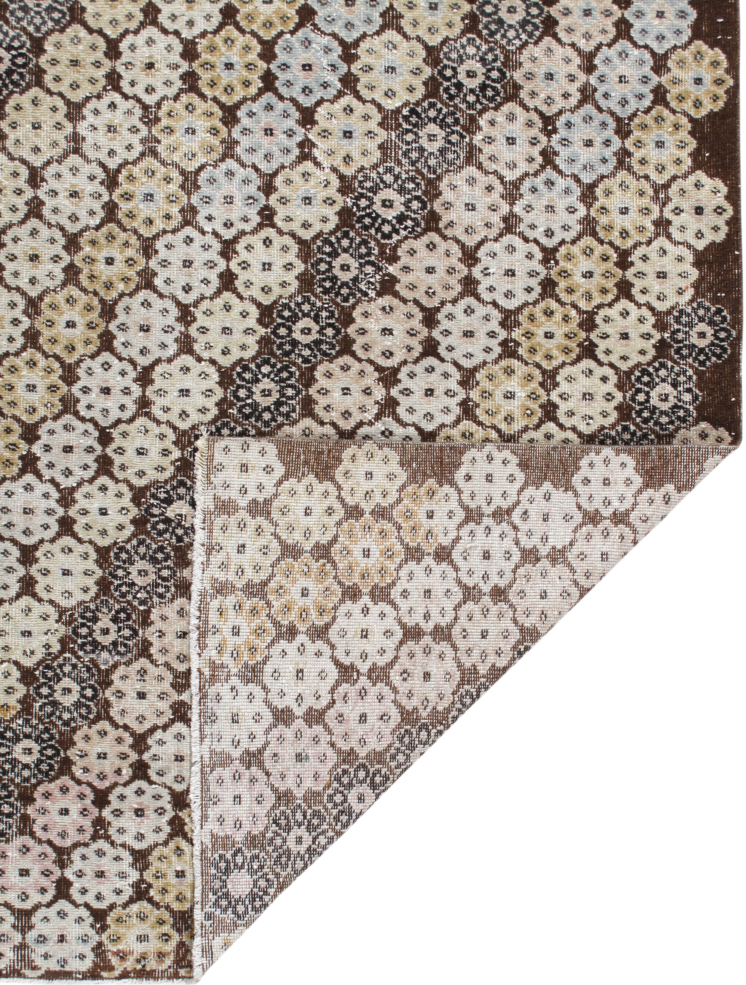 Vintage Floral Medallion Flatweave Rug in Soft Pastels