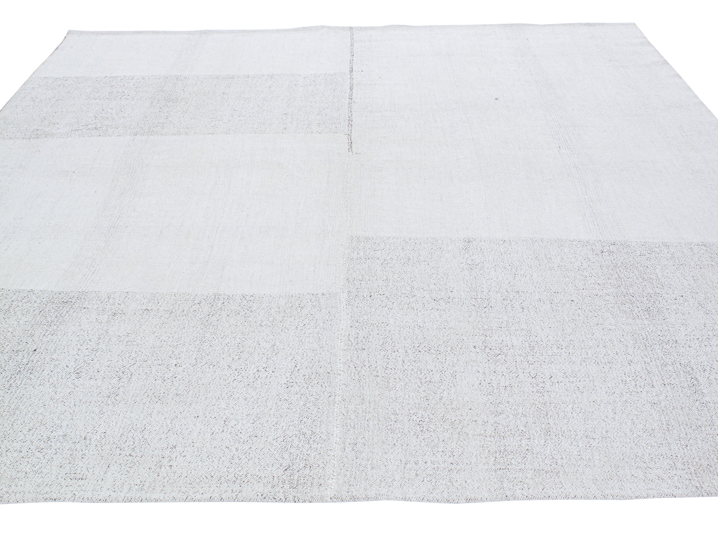 Contemporary Ivory Flatweave Rug with Subtle Geometric Blocks
