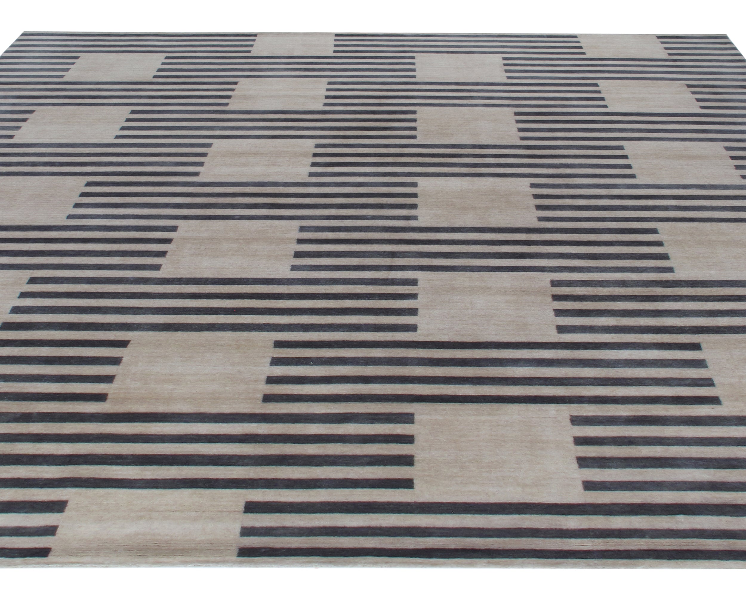 Linear ches rug.